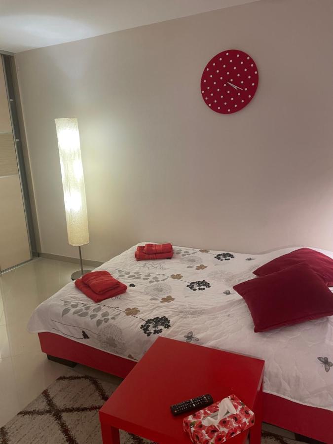 As Apartment Lodz Екстер'єр фото